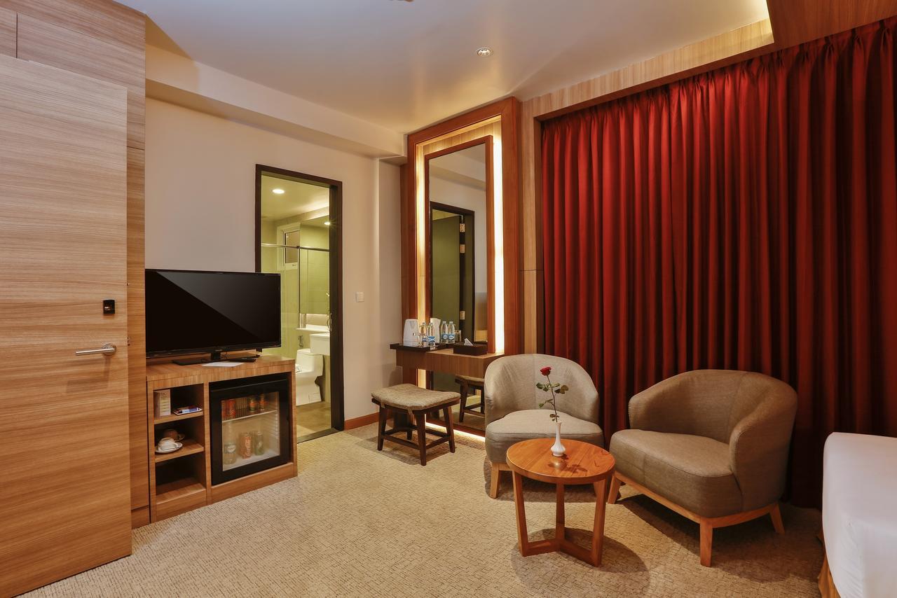 The Link 83 Mandalay Boutique Hotel Exteriör bild